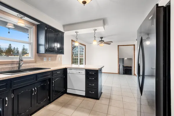 $319,900 | 3638 Glenbrooke Lane, Green Bay, WI 54301