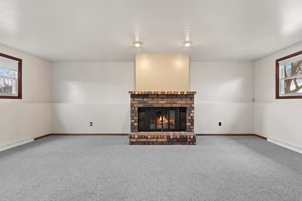 $319,900 | 3638 Glenbrooke Lane, Green Bay, WI 54301