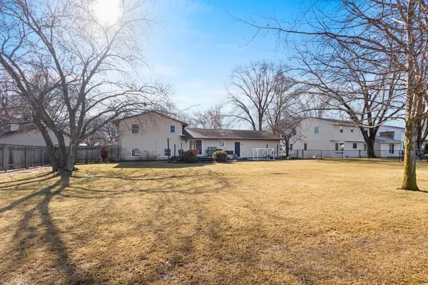 $319,900 | 3638 Glenbrooke Lane, Green Bay, WI 54301