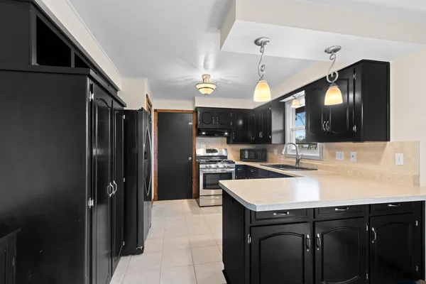 $319,900 | 3638 Glenbrooke Lane, Green Bay, WI 54301