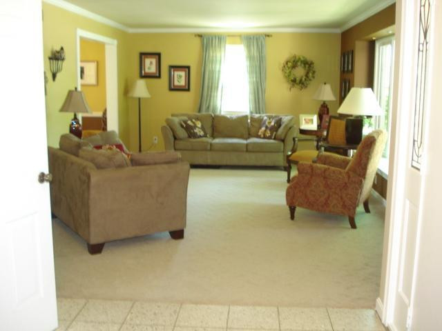 1043 Lawton Road Covington, KY 41011 - Photo 4 of 30 Gallery Image 4