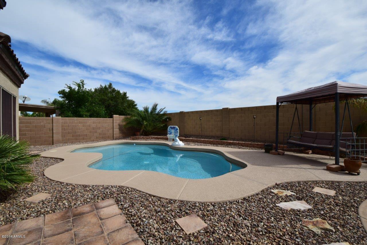 1029 South Roles Drive Gilbert, AZ 85296 - Photo 42 of 46 Salt Water Pool