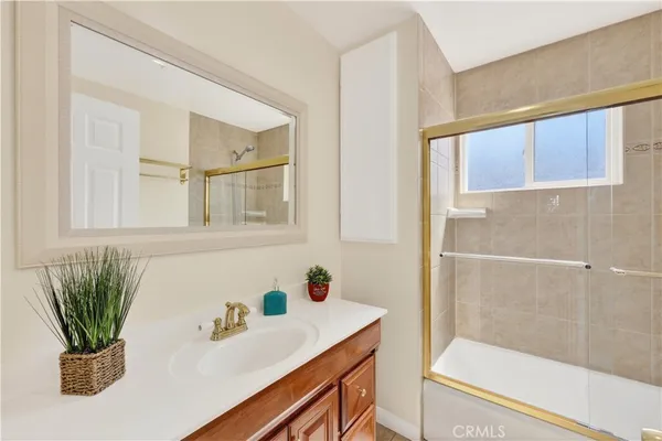 $975,000 | 1725 3rd Street, La Verne, CA 91750