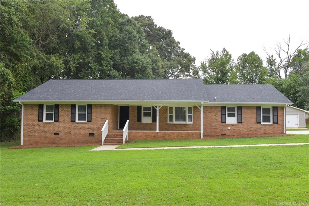3315 Kelly Road Charlotte, NC 28216 - Photo 1 of 33 Gallery Image 1