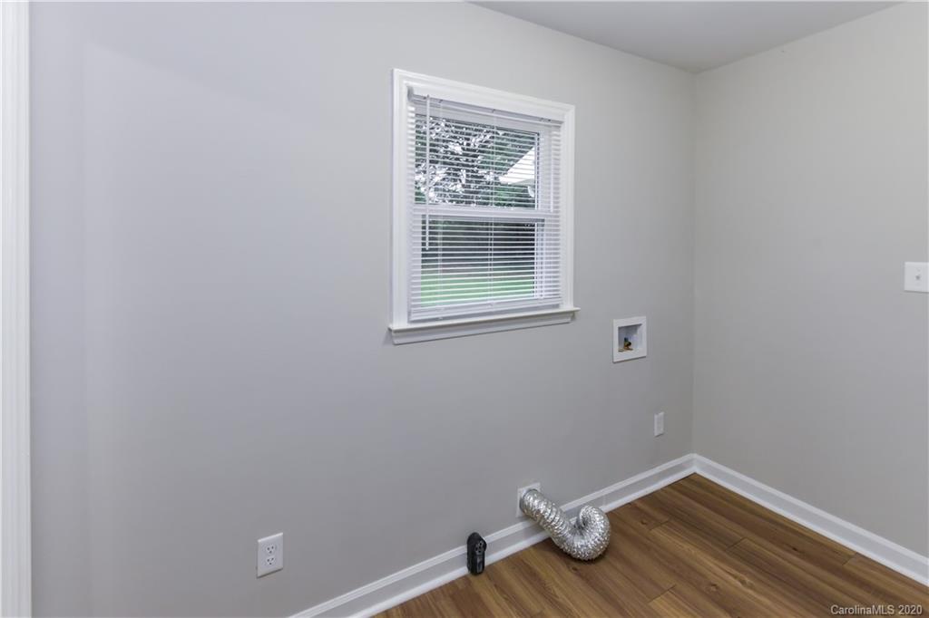 3315 Kelly Road Charlotte, NC 28216 - Photo 15 of 33 Gallery Image 15