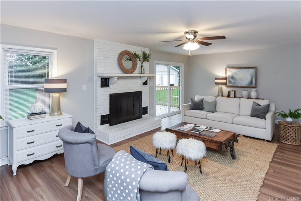 3315 Kelly Road Charlotte, NC 28216 - Photo 3 of 33 Gallery Image 3