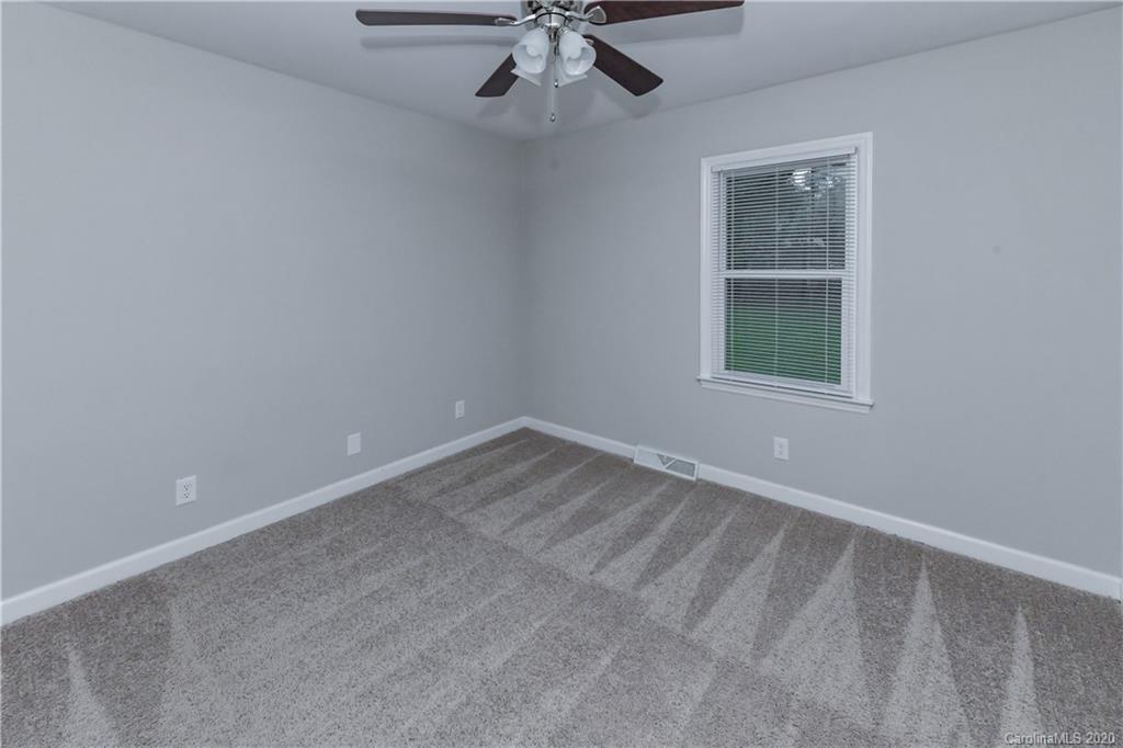 3315 Kelly Road Charlotte, NC 28216 - Photo 24 of 33 Gallery Image 24