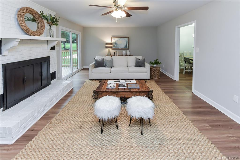 3315 Kelly Road Charlotte, NC 28216 - Photo 4 of 33 Gallery Image 4