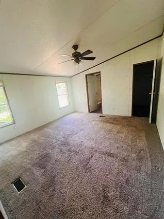 $1,375 | 421 West Cedar Street, Gordon, TX 76453