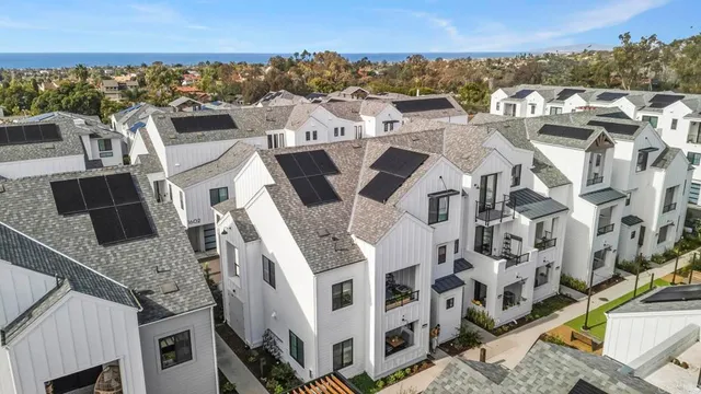 $1,225,000 | 1603 San Remo Place, Unit 105, Encinitas, CA 92024