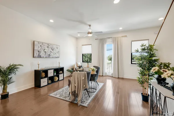 $2,600 | 426 Center Street, San Antonio, TX 78202