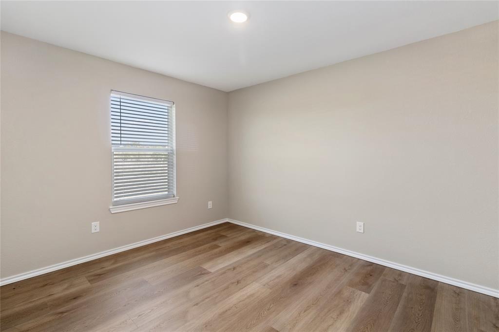807 Bella Boulevard Coleman, TX 76834 - Photo 17 of 29 Guest Bedroom 2