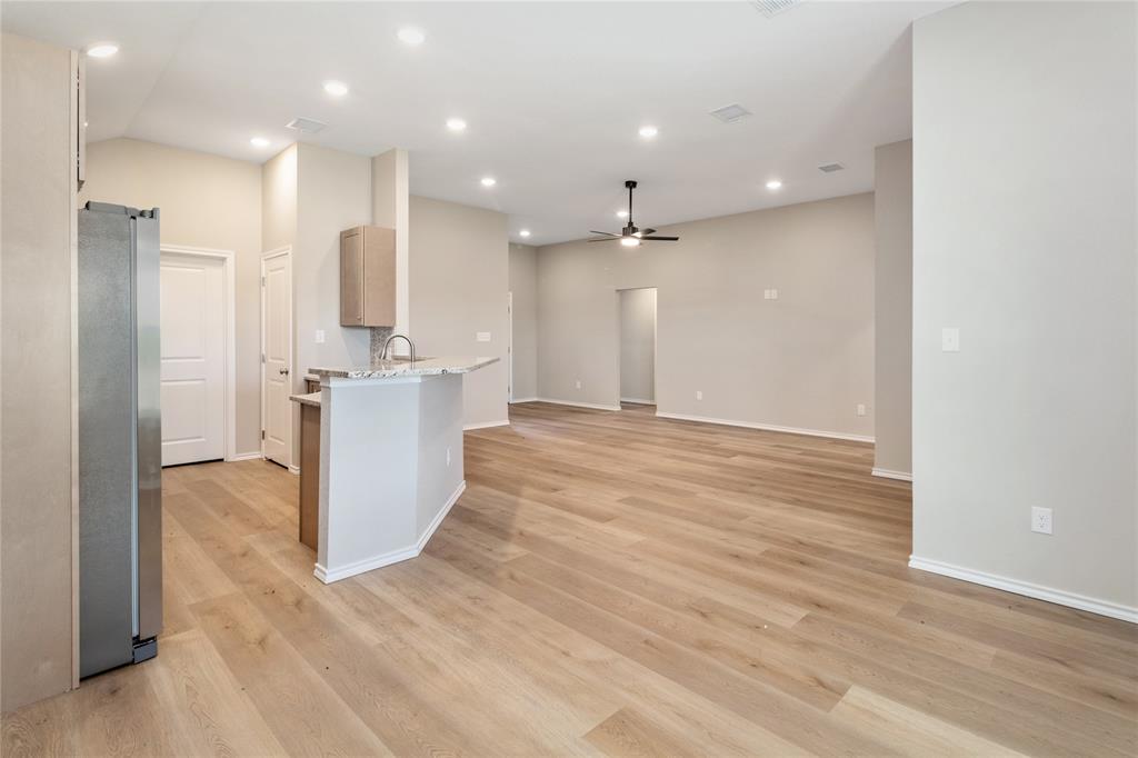 807 Bella Boulevard Coleman, TX 76834 - Photo 4 of 29