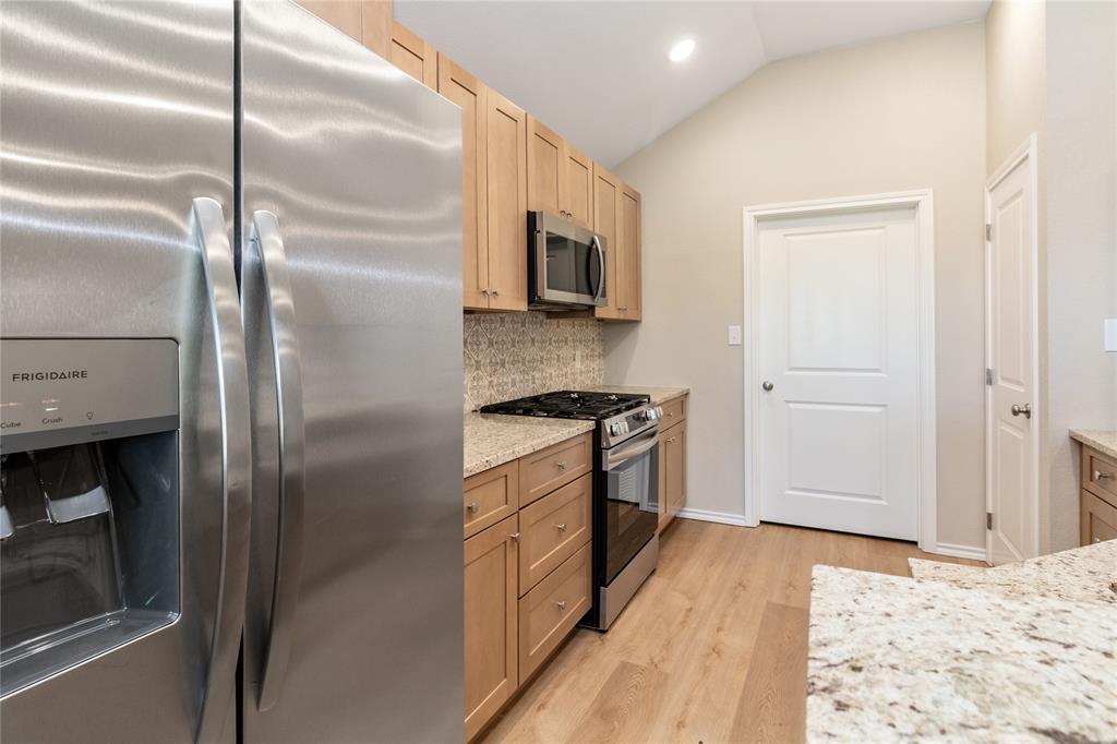 807 Bella Boulevard Coleman, TX 76834 - Photo 5 of 29