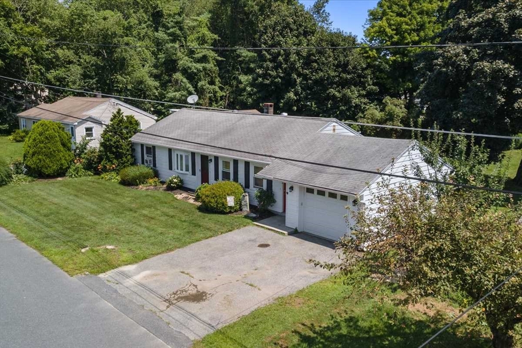 14 Elbridge Road Auburn, MA 01501 - Photo 8 of 37 Gallery Image 8