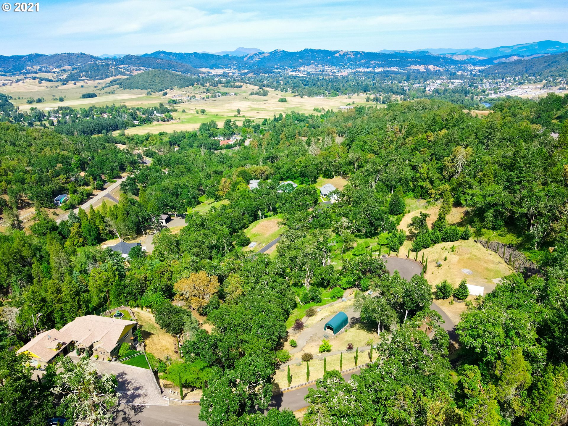 162 Summit Ridge Lane Roseburg, OR 97471 - Photo 9 of 16 Gallery Image 9