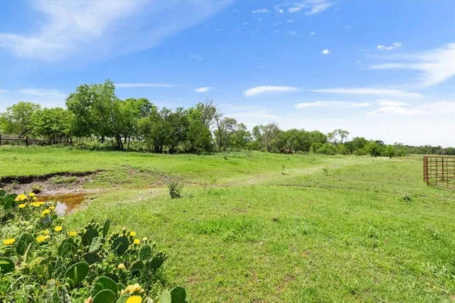 $1,684,000 | 303 Lcr 626, Groesbeck, TX 76642