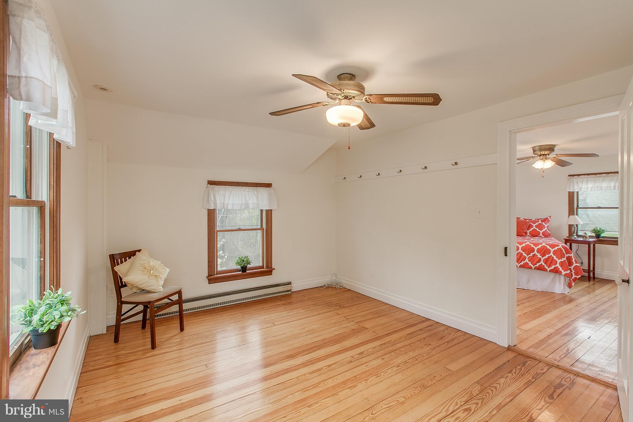 27441 Clarksburg Road Damascus, MD 20872 - Photo 17 of 25 Bedroom