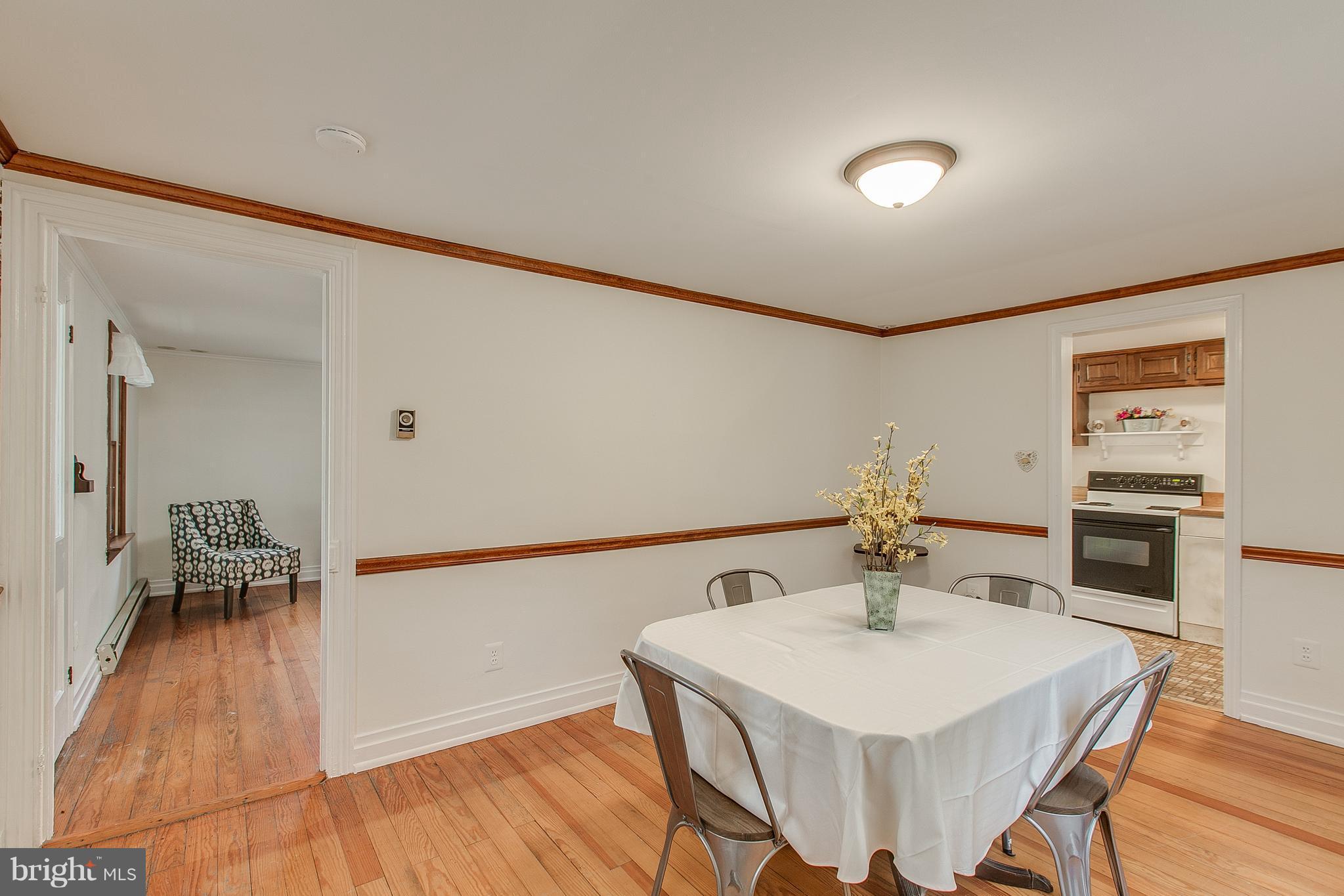 27441 Clarksburg Road Damascus, MD 20872 - Photo 6 of 25 Dining Room