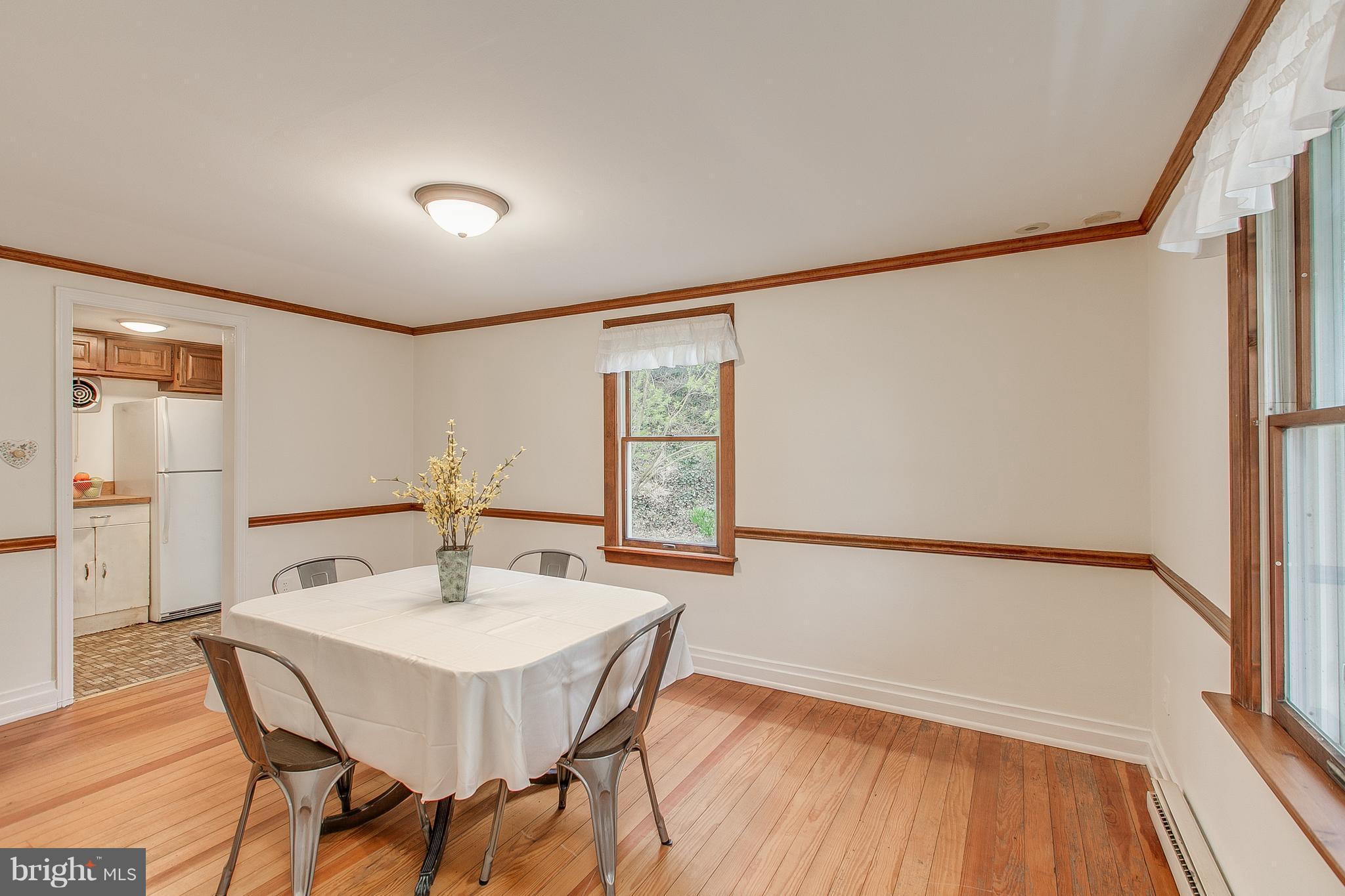 27441 Clarksburg Road Damascus, MD 20872 - Photo 7 of 25 Dining Room