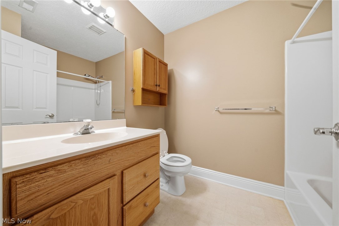 6000 Lake Road West, Unit 423 Ashtabula, OH 44004 - Photo 15 of 35
