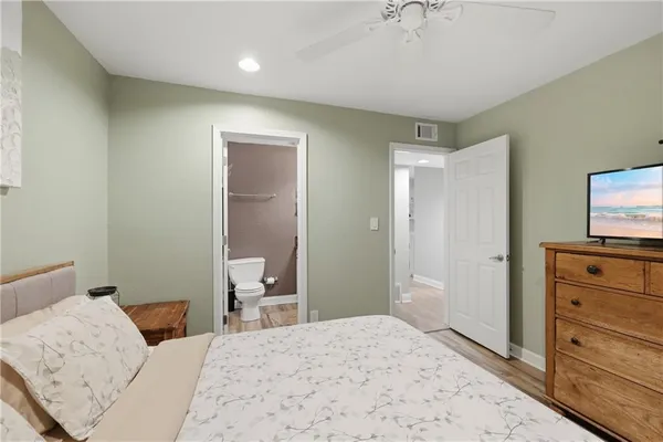 $192,500 | 4727 Jarboe Street, Unit 102, Kansas City, MO 64112