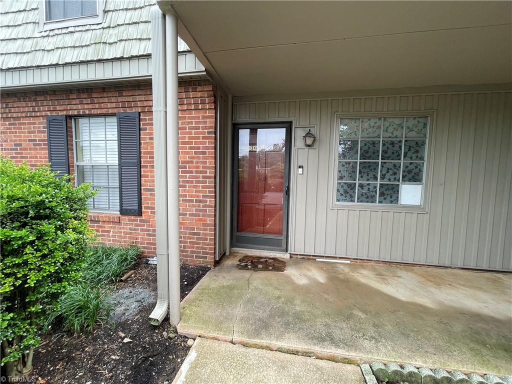 3812 Country Club Road, Unit B Winston-Salem, NC 27104 - Photo 2 of 24