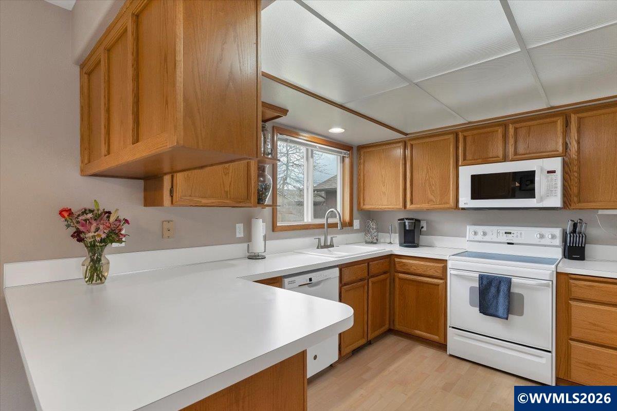 7066 Ridgemont Drive North Keizer, OR 97303 - Photo 13 of 49 Gallery Image 13