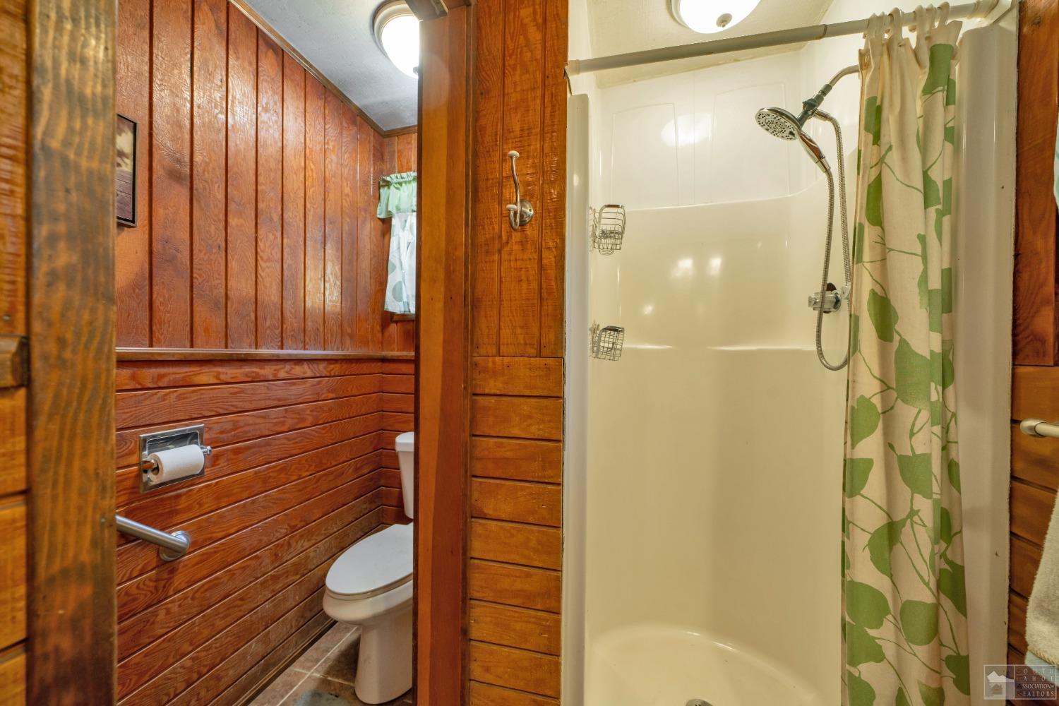 26 Sciots Tract Twin Bridges, CA 95735 - Photo 17 of 27 a bathroom with a shower