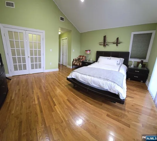 $1,150,000 | 638 Undercliff Avenue, Edgewater, NJ 07020