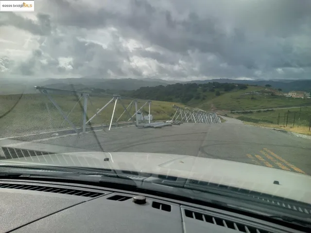 a close view of sink and tap