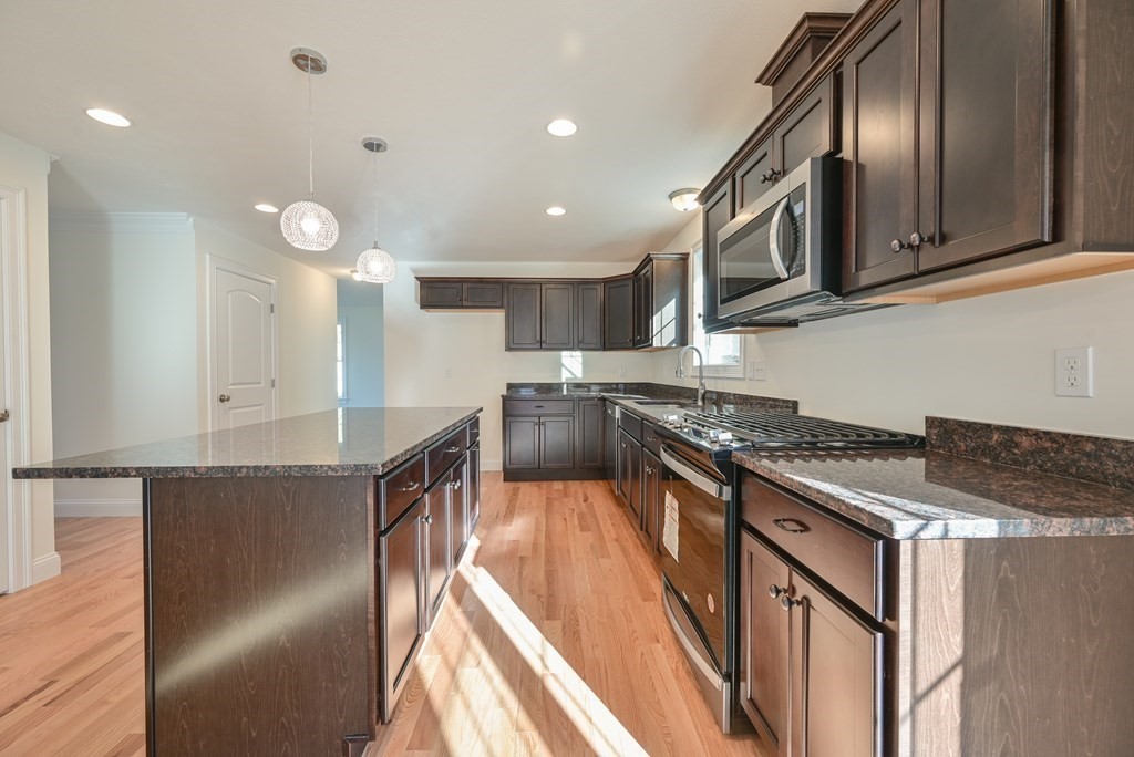 83 Hayfield Road, Unit LOT 5 Dracut, MA 01826 - Photo 8 of 21