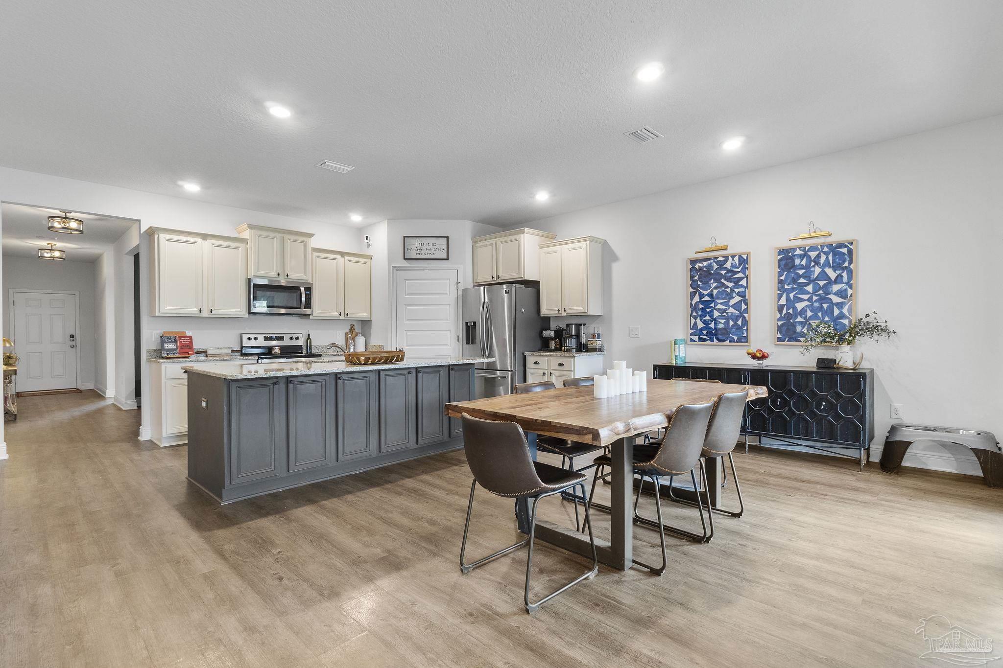 7979 Burnside Loop Pensacola, FL 32526 - Photo 19 of 38