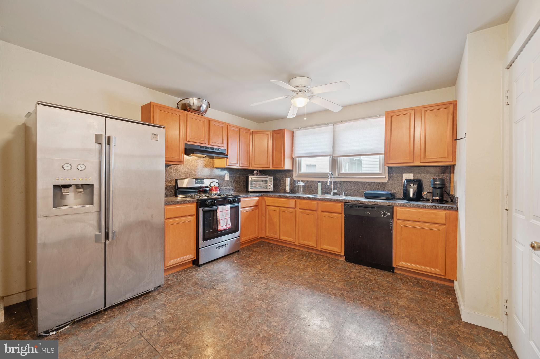 5738 Virginian Road Philadelphia, PA 19141 - Photo 9 of 21 Gallery Image 9