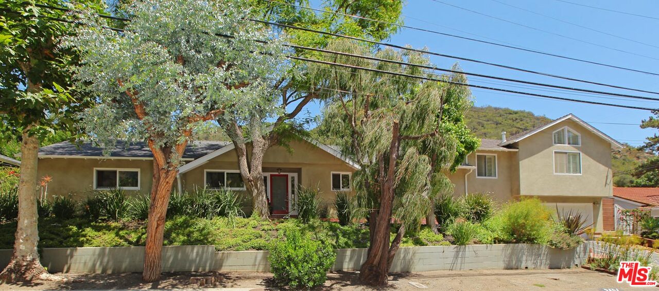 3404 Mandeville Canyon Road Los Angeles, CA 90049 - Photo 1 of 1