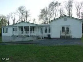 $187,500 | 13654 Sky Drive, Glade Spring, VA 24340