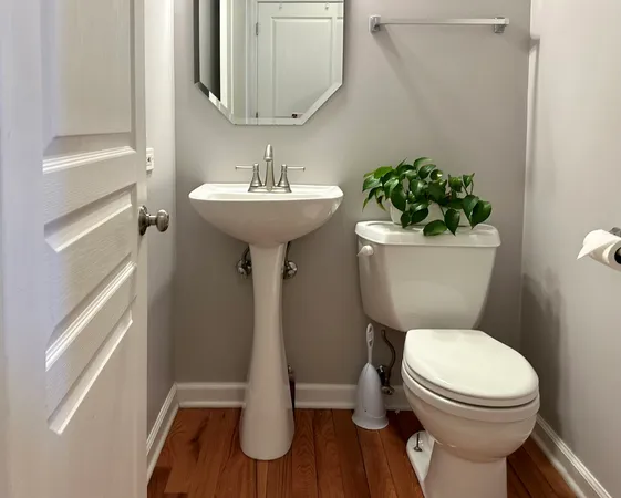 $2,600 | 3329 Bromley Lane, Unit 3329, Aurora, IL 60502