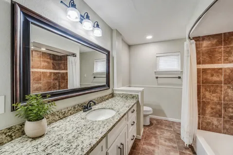 $525,000 | 1655 Imperial Crown Drive, Houston, TX 77043