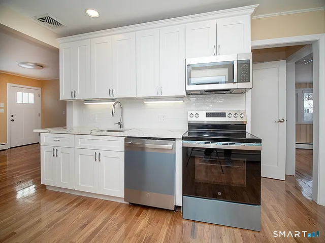 $449,000 | 43 Contact Drive, West Haven, CT 06516