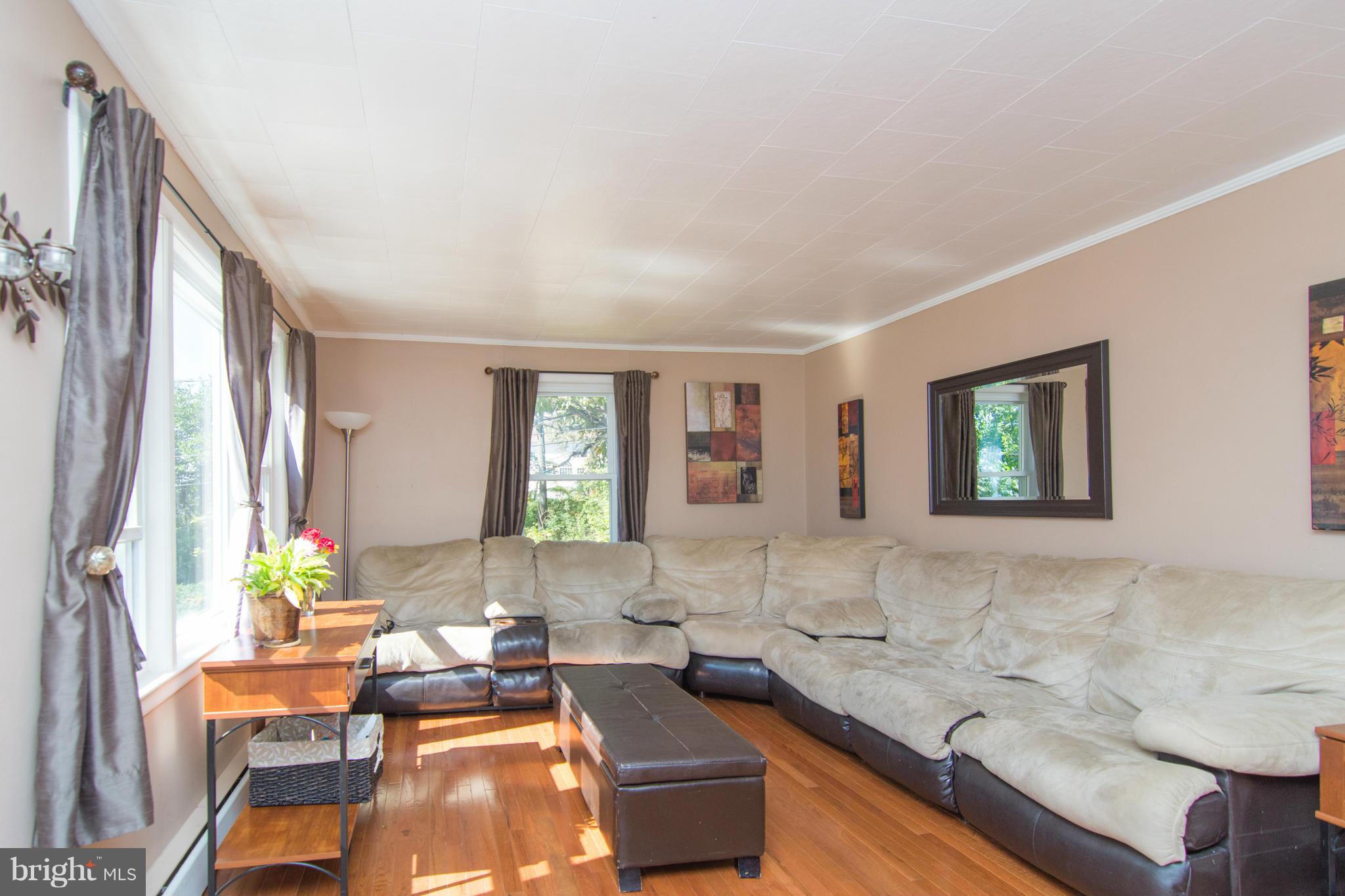 1608 Severn Road Severn, MD 21144 - Photo 11 of 30 Living Room