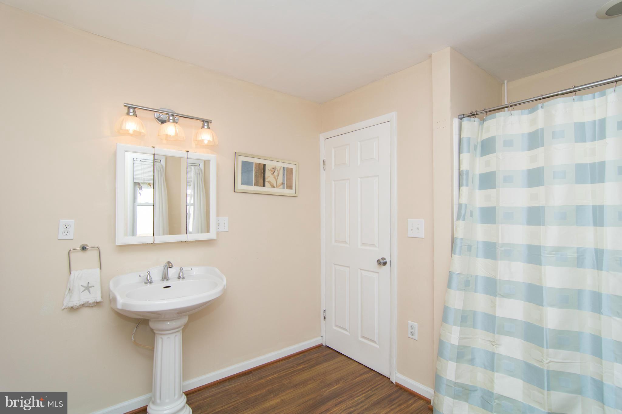 1608 Severn Road Severn, MD 21144 - Photo 14 of 30 Bath