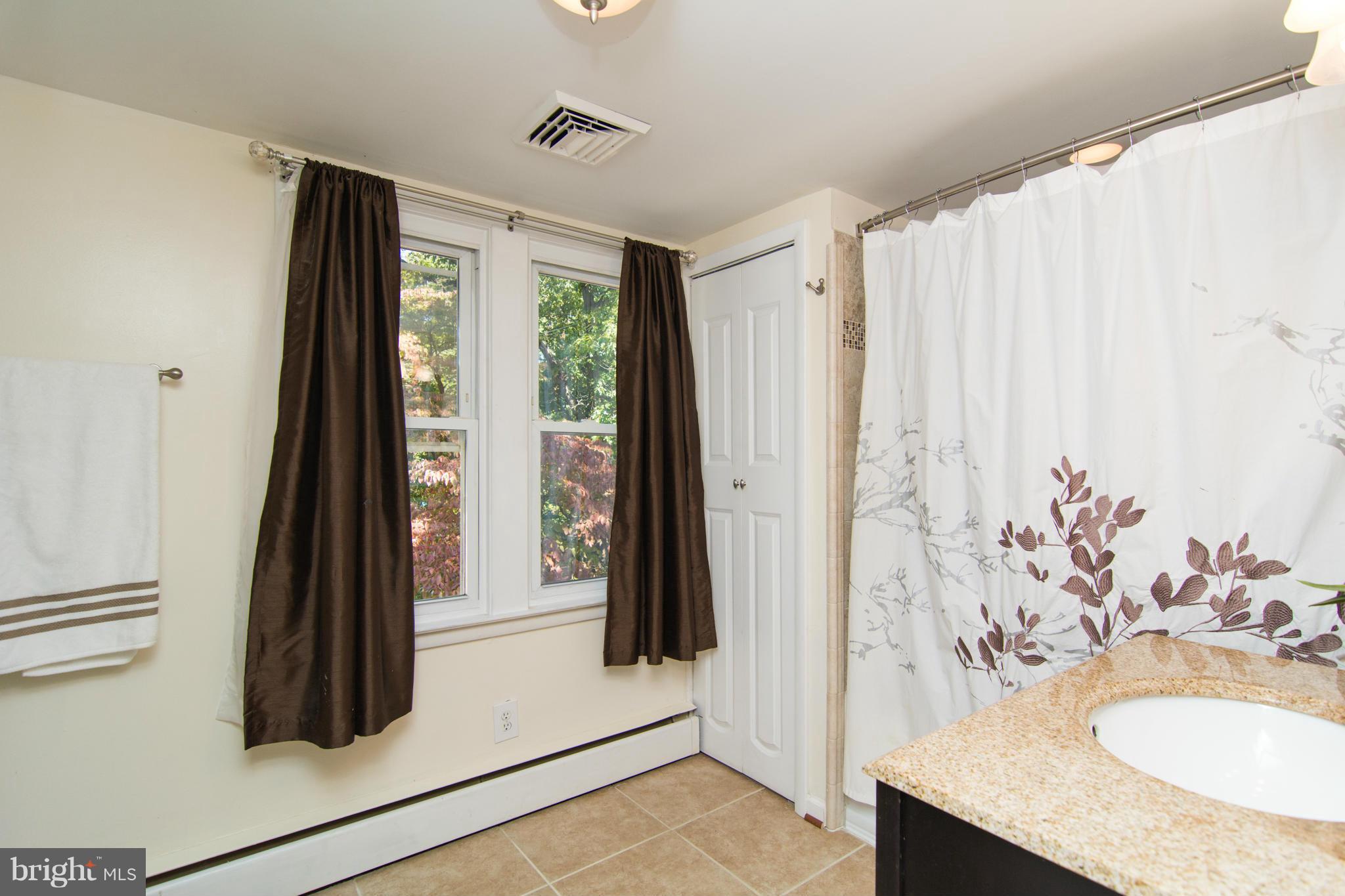 1608 Severn Road Severn, MD 21144 - Photo 20 of 30 Bath