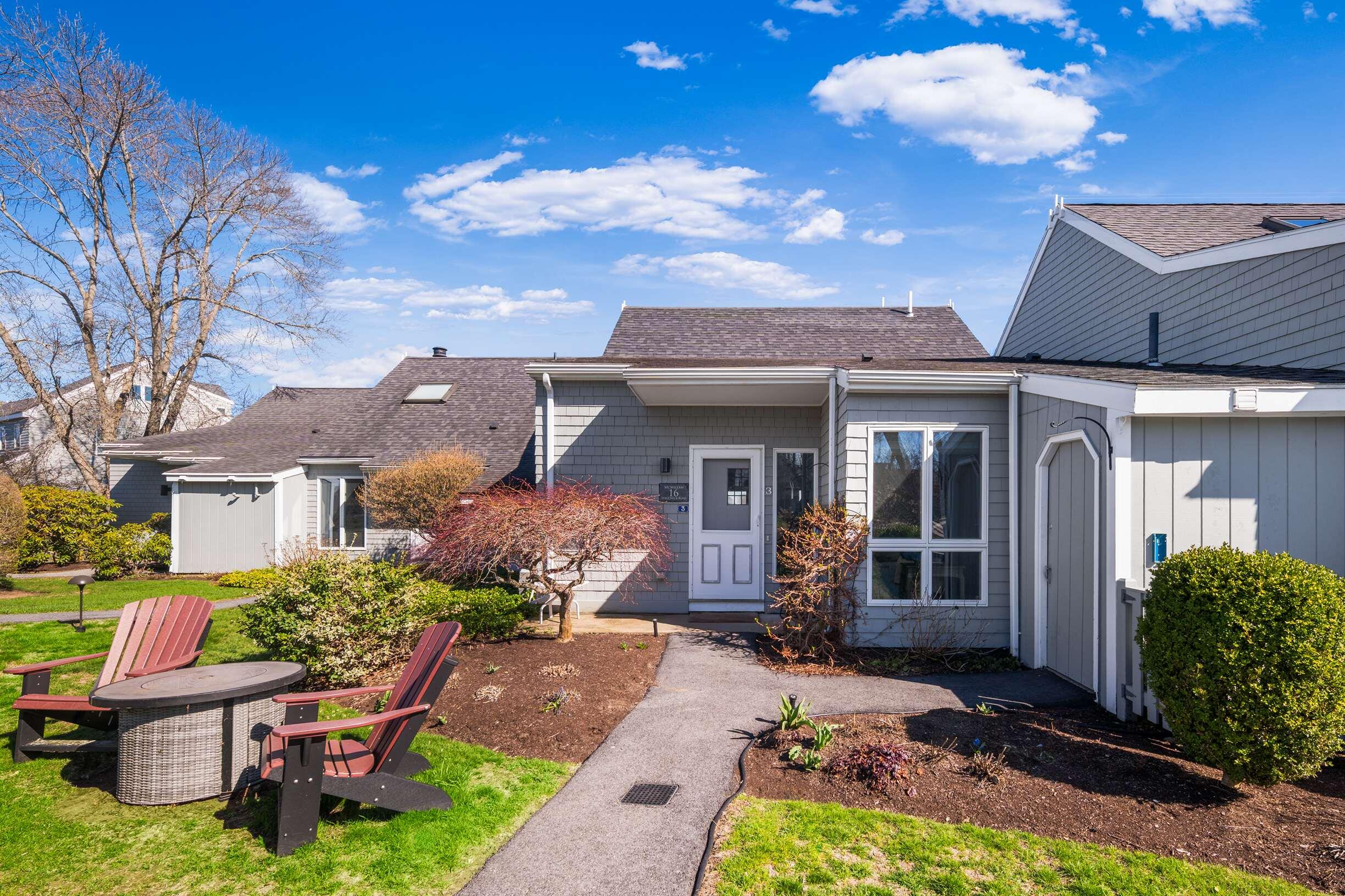16 Stage Neck Road, Unit 3 York, ME 03909 - Photo 5 of 26 Front Exterior