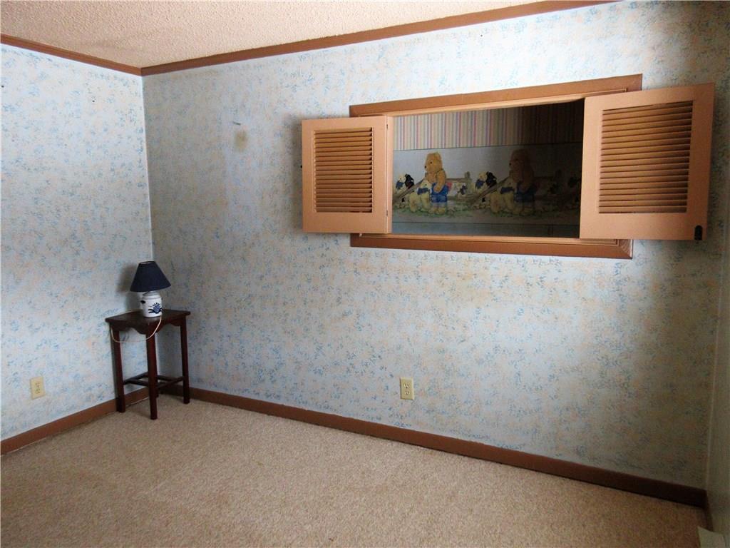 3598 Hadley Road Clarks Mills, PA 16114 - Photo 15 of 25 Third bedroom.