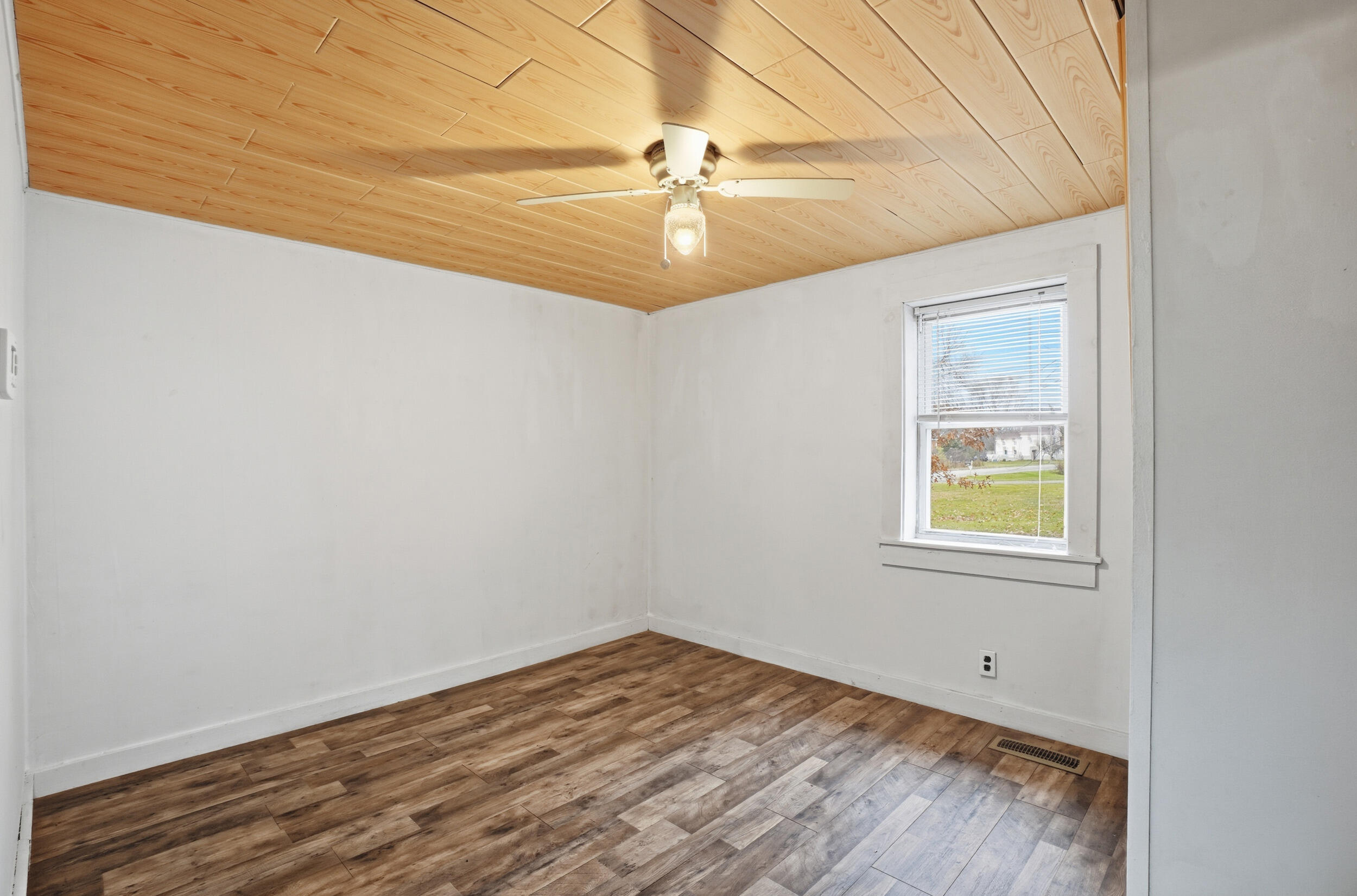 879 Hudson Road Glenburn, ME 04401 - Photo 13 of 74 879 hudson rd glenburn me 04401 (19)