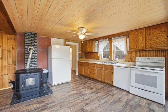 $235,000 | 879 Hudson Road, Glenburn, ME 04401