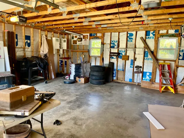 $223,000 | 879 Hudson Road, Glenburn, ME 04401