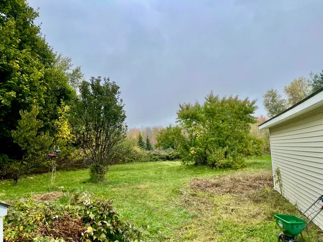 $235,000 | 879 Hudson Road, Glenburn, ME 04401