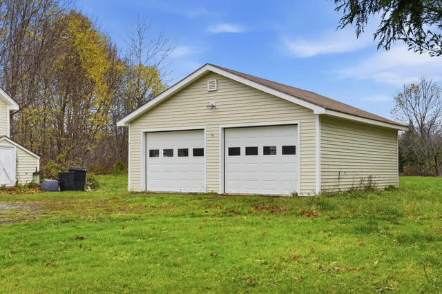 $223,000 | 879 Hudson Road, Glenburn, ME 04401