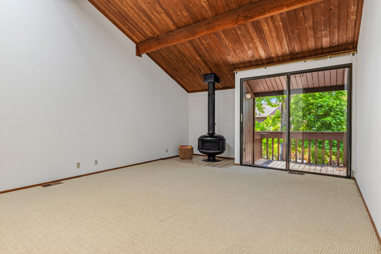 138 Tree Frog Lane Santa Cruz, CA 95060 - Photo 7 of 41